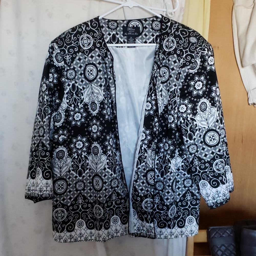 Black/White dress jacket, fully lined